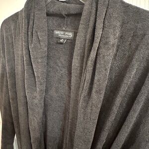 Barefoot dreams cozy robe NWOT